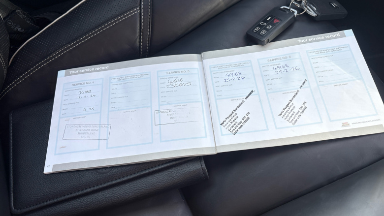 Volvo V40 D2 [122] R DESIGN Edition 5dr Diesel Hatchback